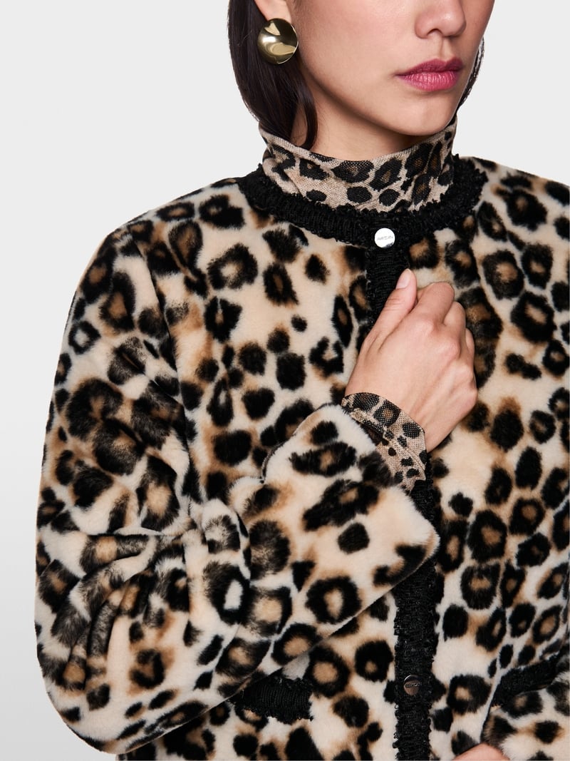 Marc Cain short leopard print jacket Zc12.04 w41