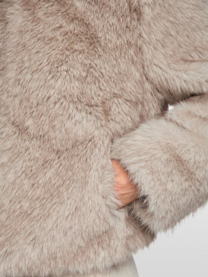 Marc Cain faux fur jacket Zc12.07 w64