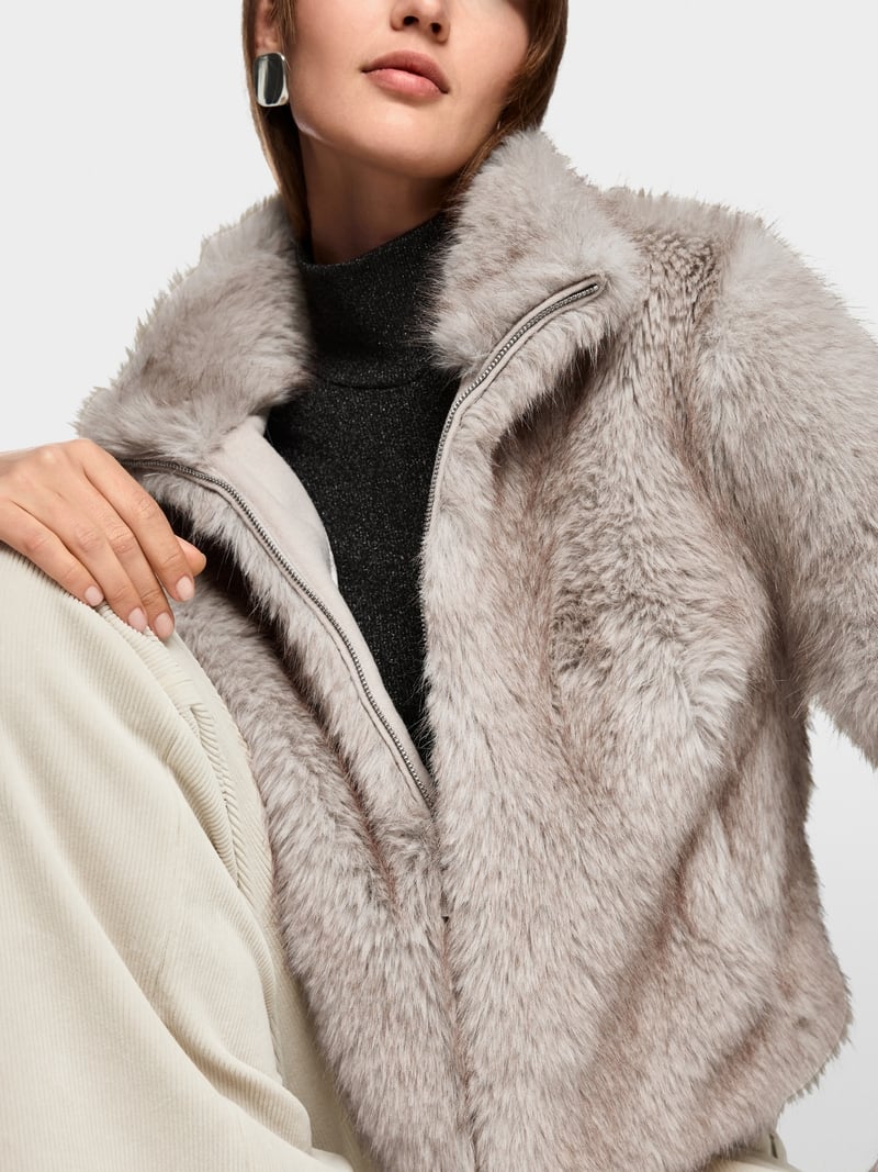 Marc Cain faux fur jacket Zc12.07 w64
