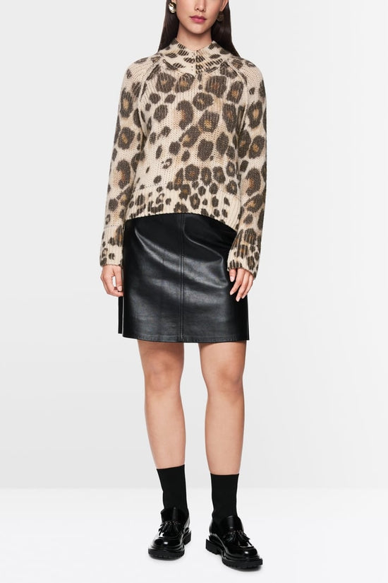 Marc Cain leopard print sweater Zc41.18 m33