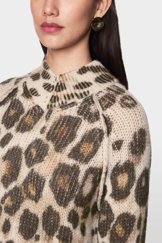 Marc Cain leopard print sweater Zc41.18 m33