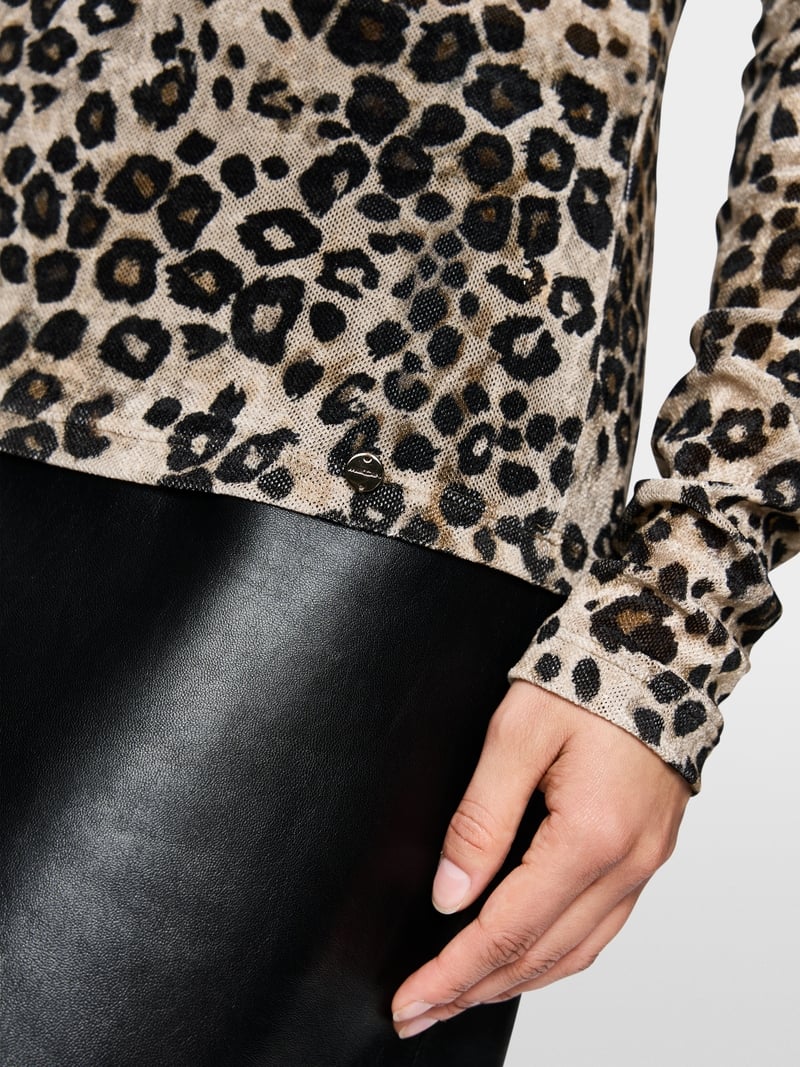 Marc Cain leopard print top Zc48.54 j21