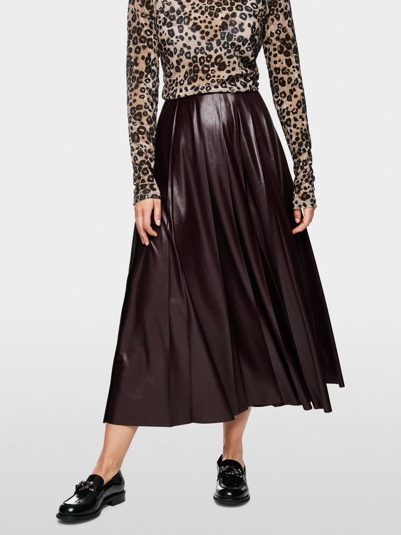 Marc Cain faux leather pleated skirt Zc71.13 w50