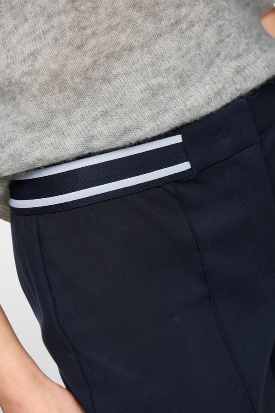 Marc Cain Sports Sydney slim fit trouser ZS81.12 W08