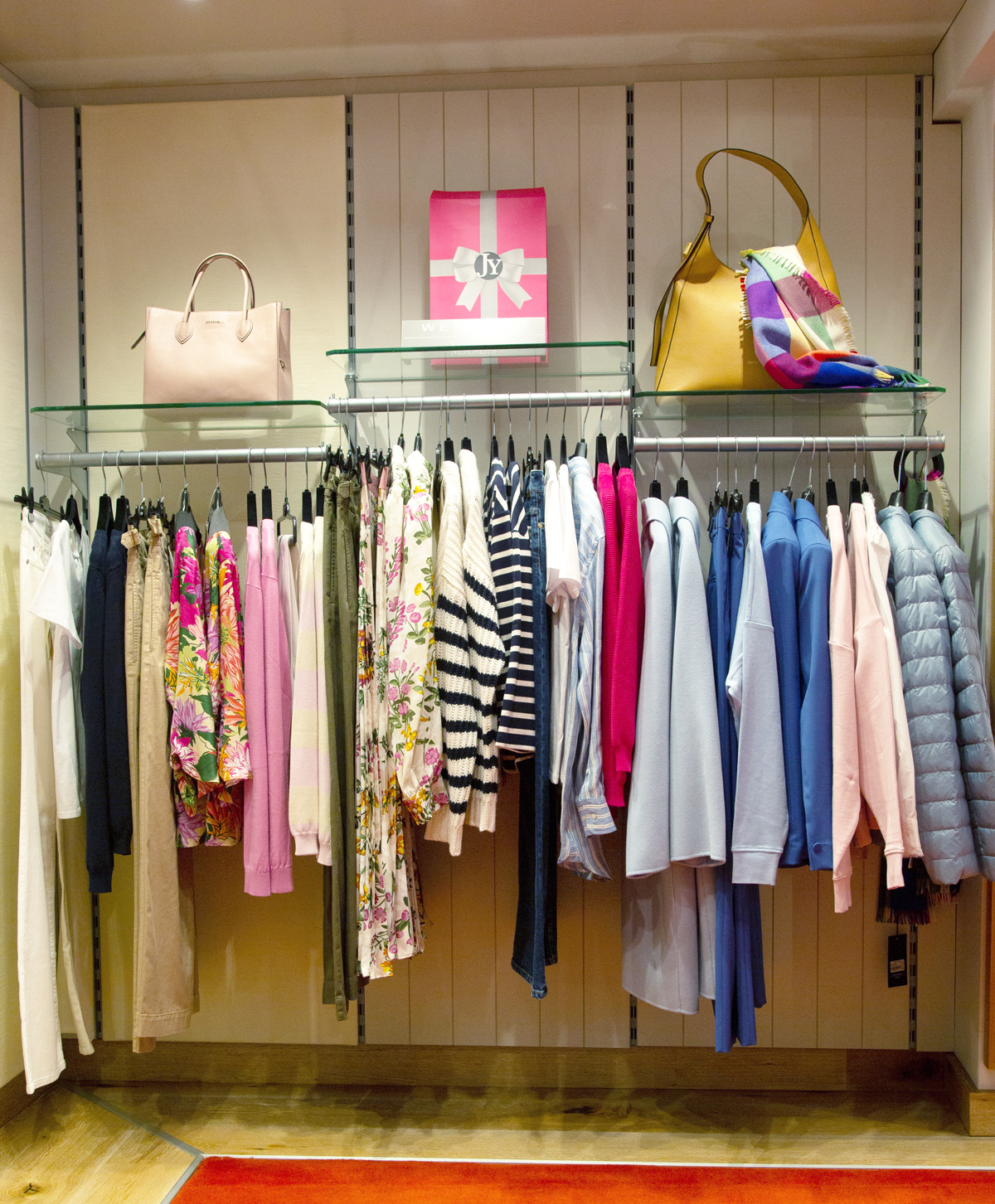 Jane Young Maxmara Weekend rail