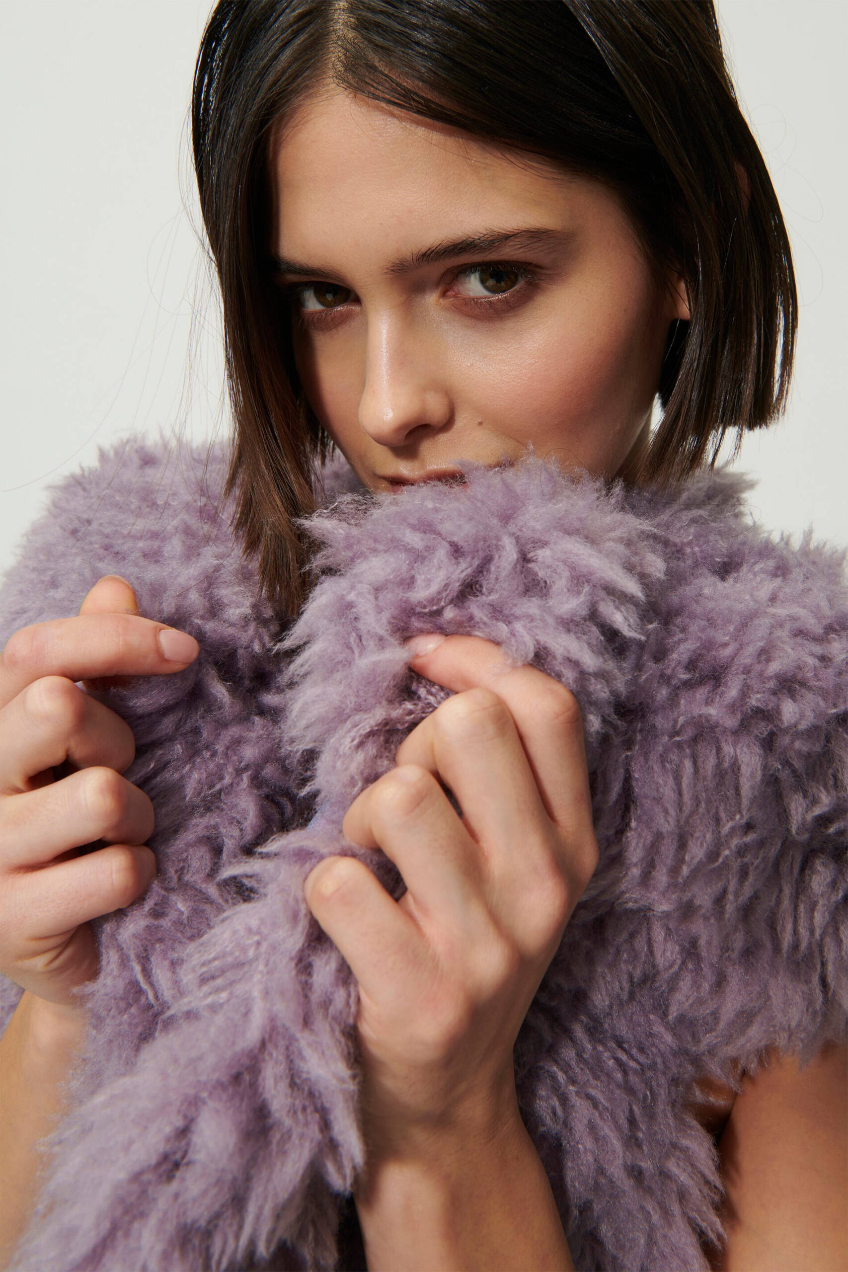Luisa Cerano faux fur purple gilet from Purple rain collection autumn/winter 23