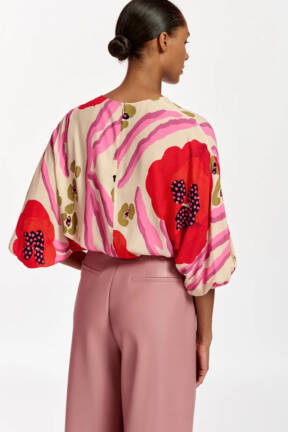 Jane-Young-Essentiel-Antwerp-batwing-sleeve-print-top